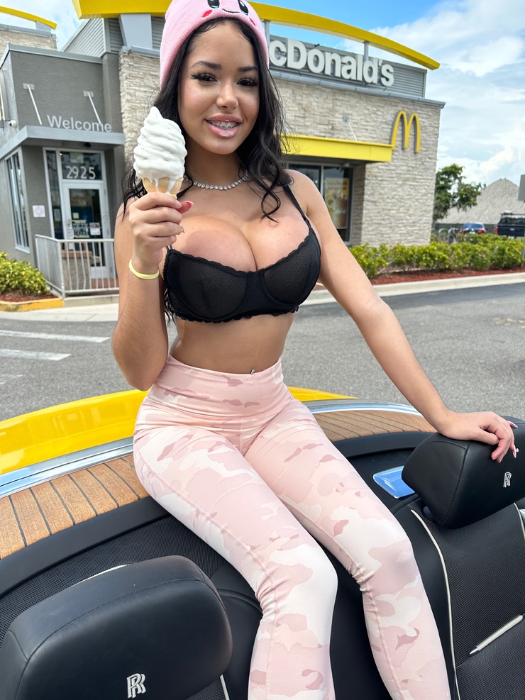 Image of Bella Bazooka