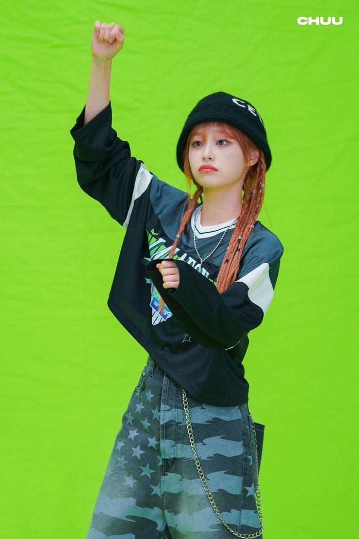 Picture Of Chuu