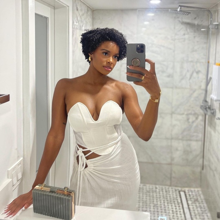 Ahmarie Holmes picture