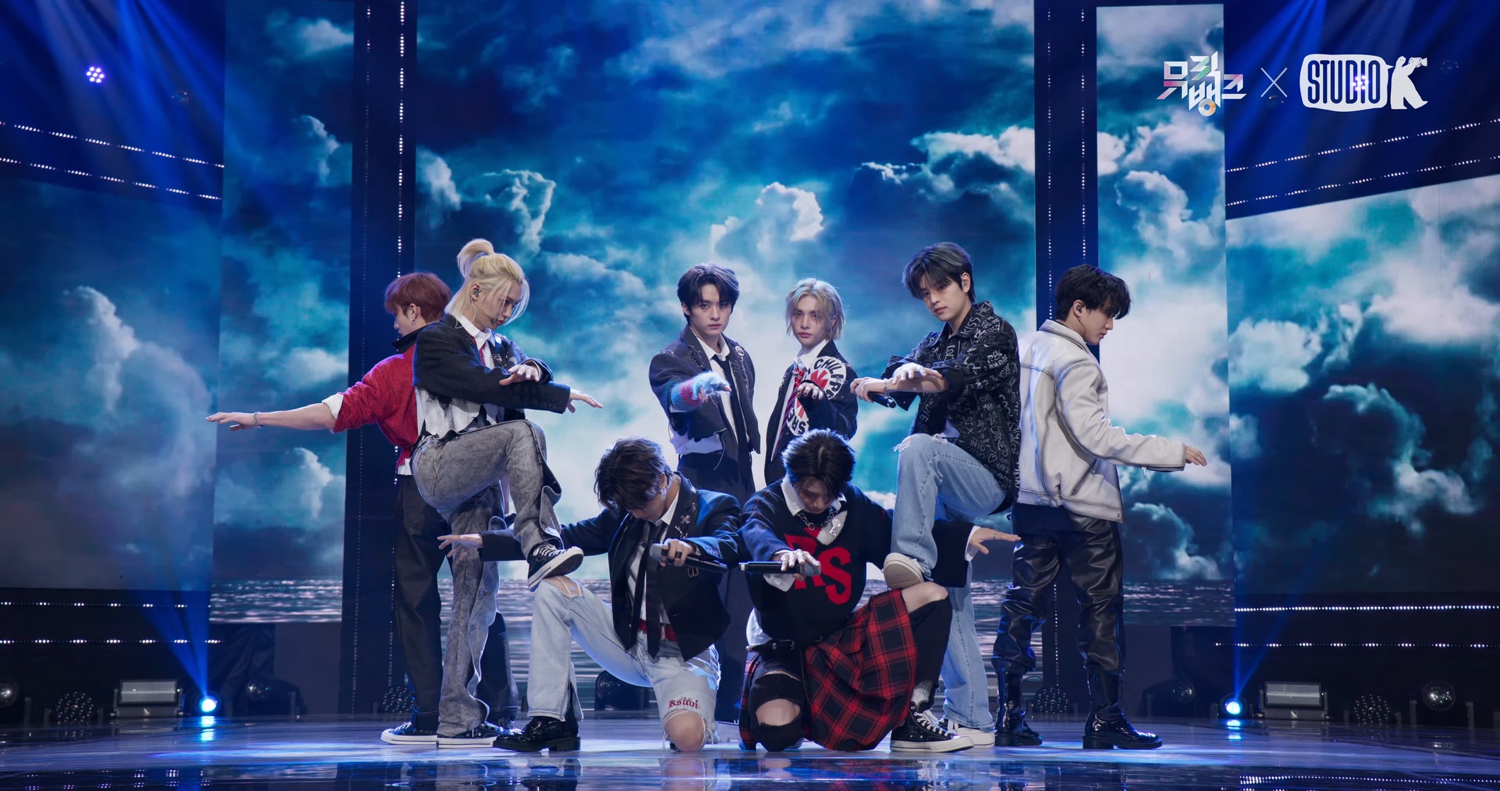 Stray Kids