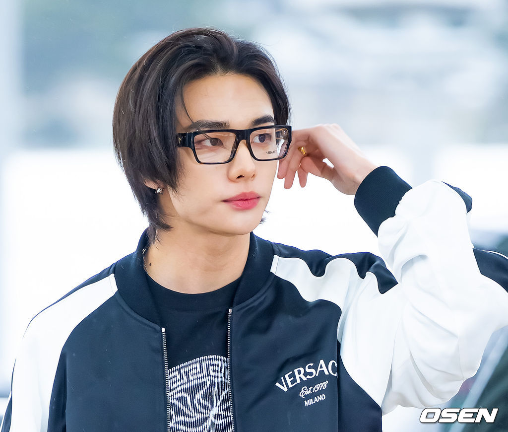 Hyun-Jin Hwang