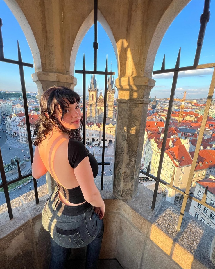 Picture of Joelle Rebecca