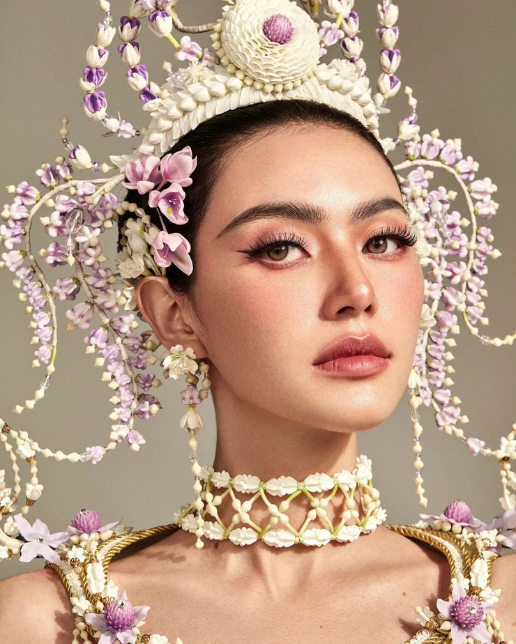 Picture of Davika Hoorne