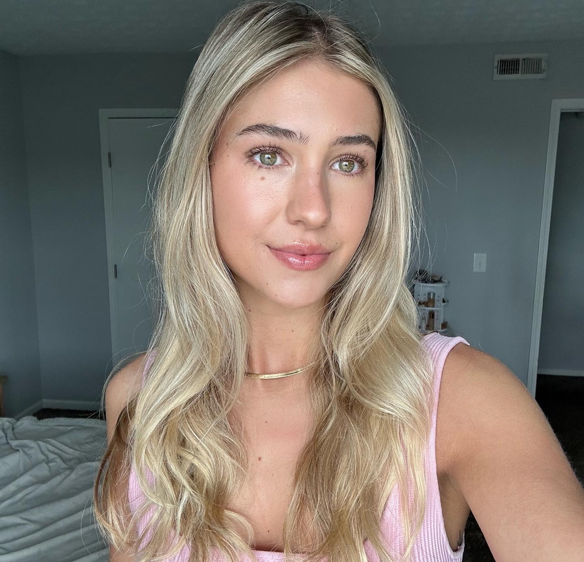 Picture of justine ouellet