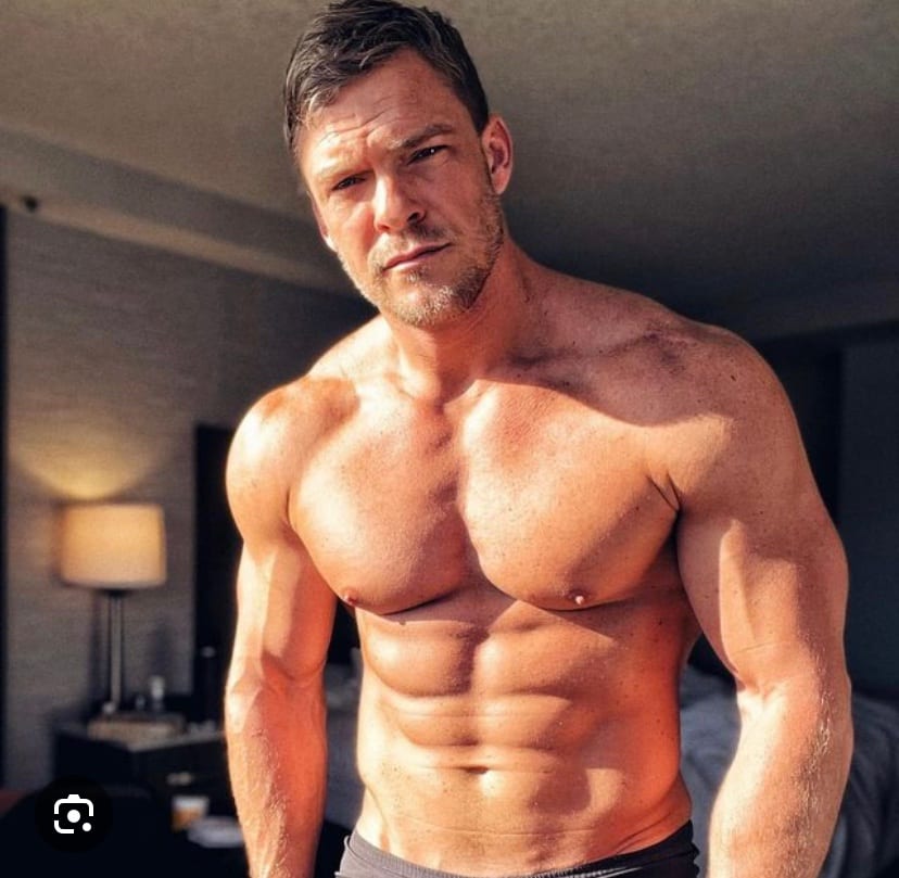 Alan Ritchson