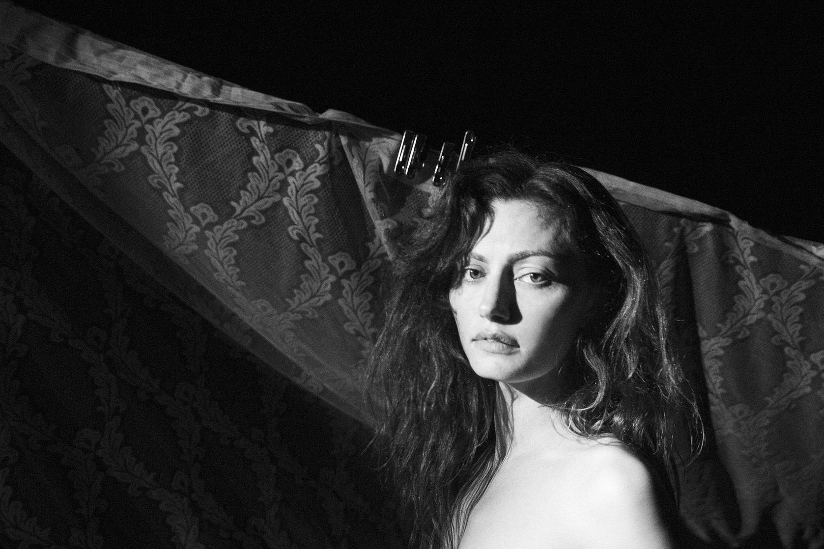Phoebe Tonkin