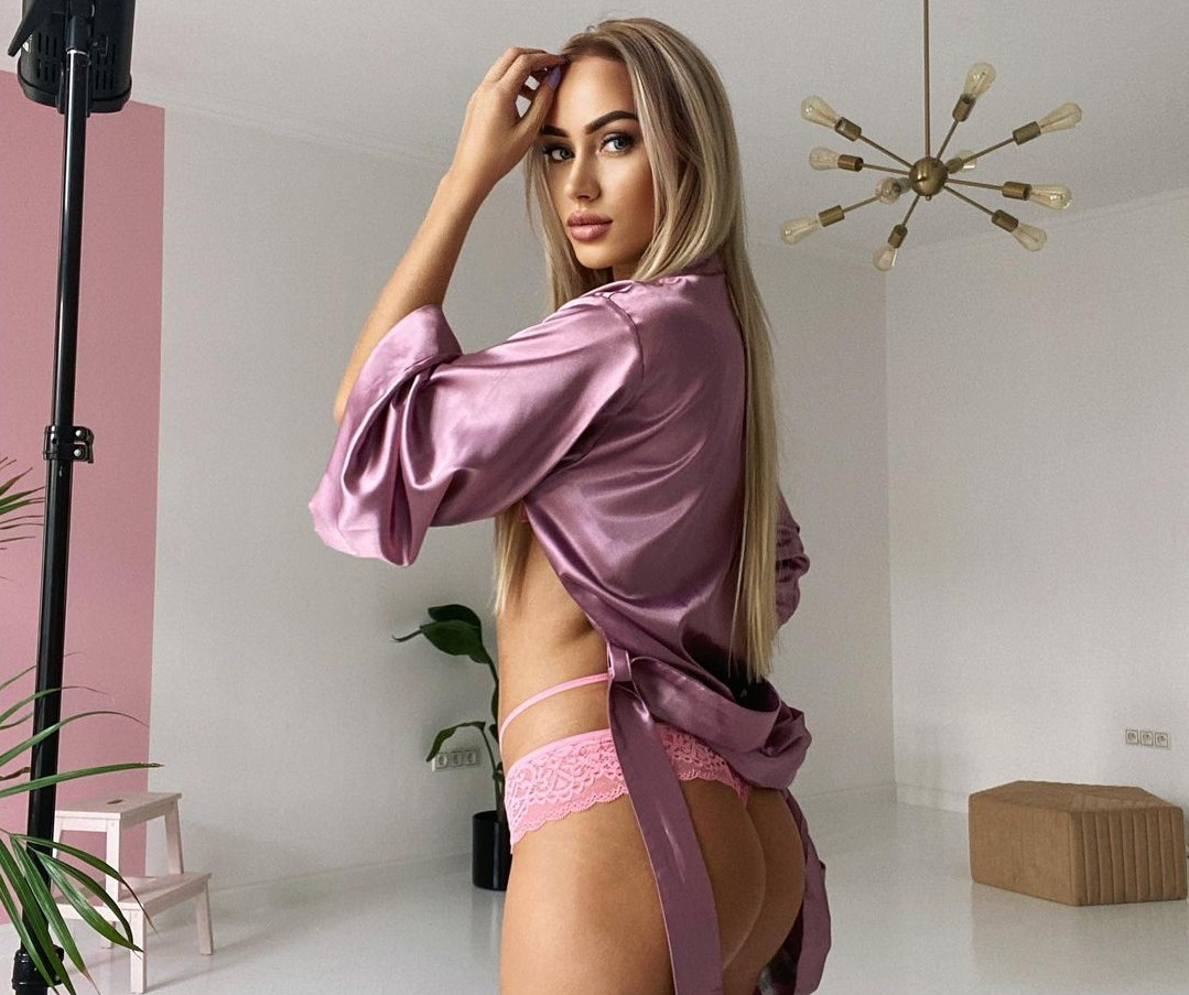 Adrianna Strzalka Adrianna Strzalka