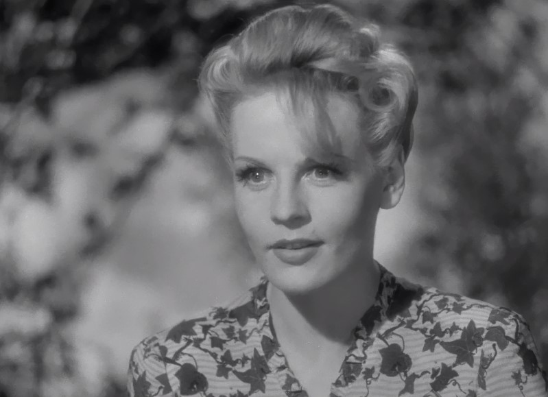 The Halfway House (1944) The Halfway House (1944)