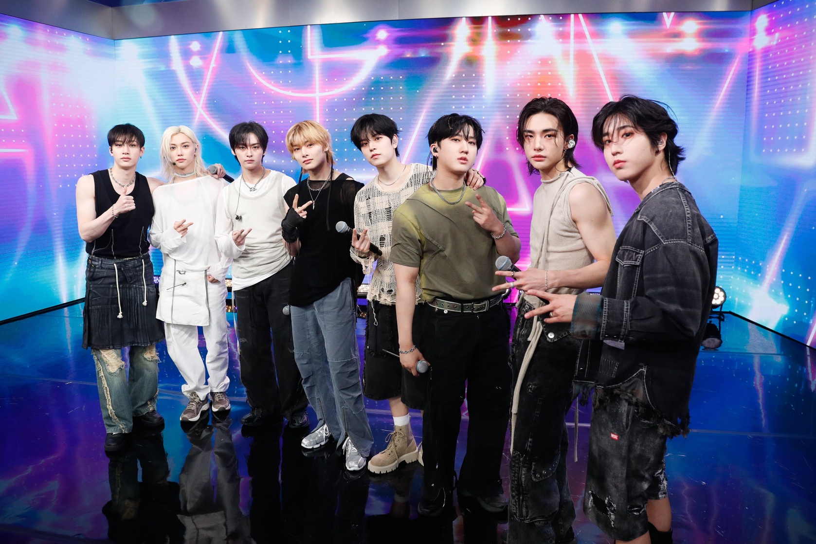 Stray Kids