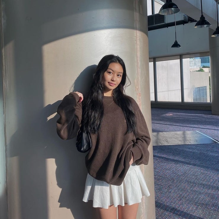 Picture of Ashley Del Mundo