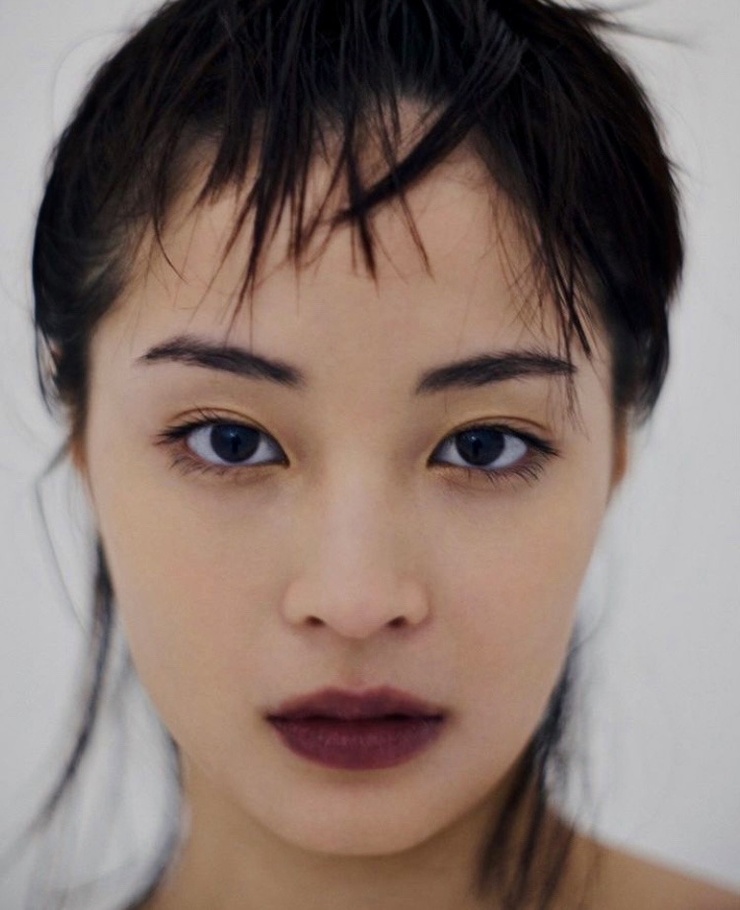 Image of Suzu Hirose