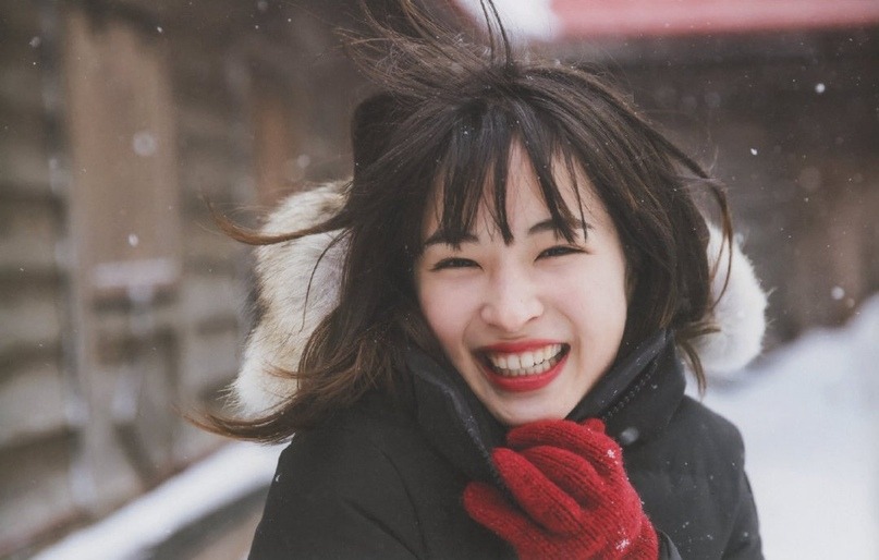Suzu Hirose