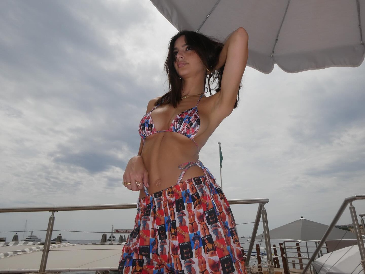 Emily Ratajkowski
