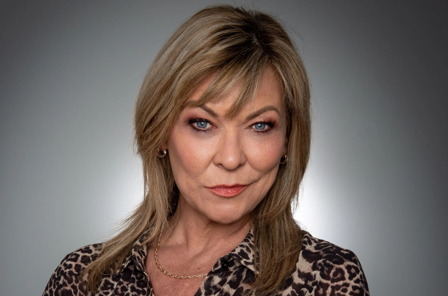 Claire King image