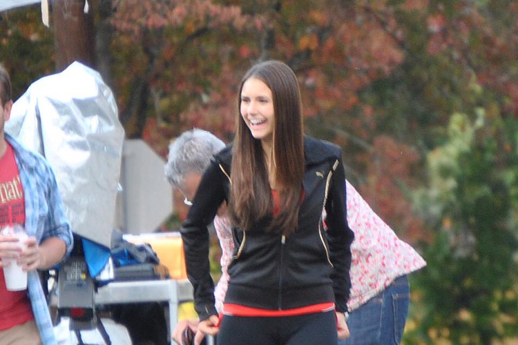 Nina Dobrev