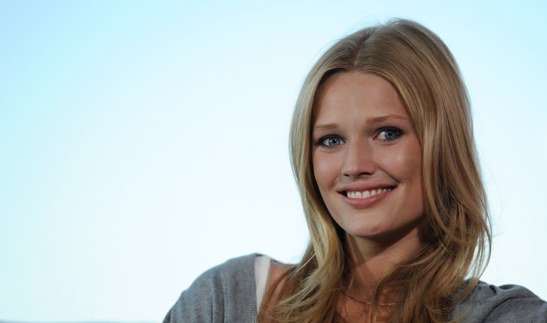 Toni Garrn