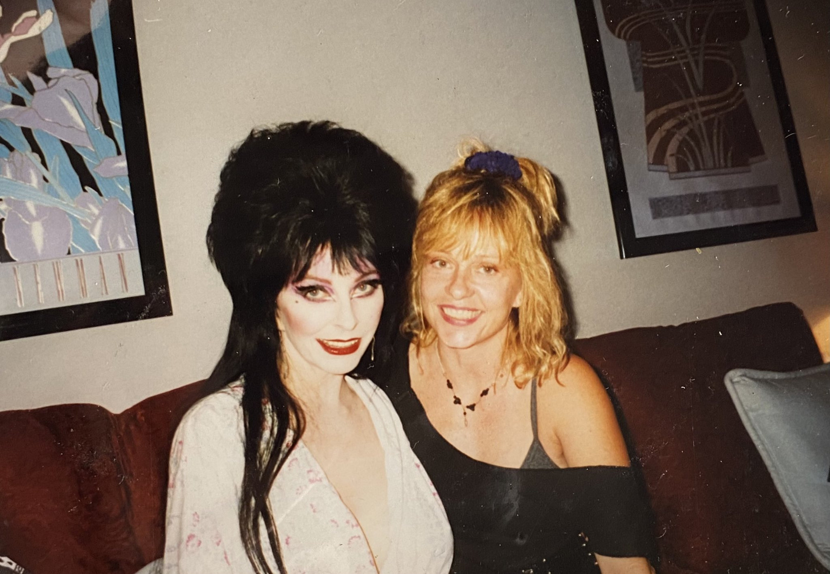 Horror Queens, Elvira & Linnea Quigley.