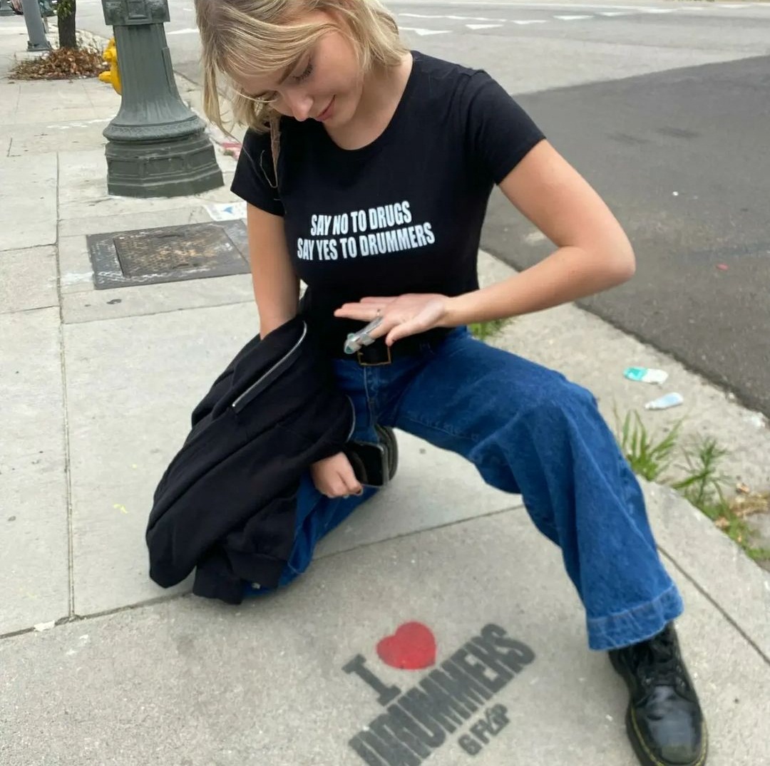 Alyvia Alyn Lind