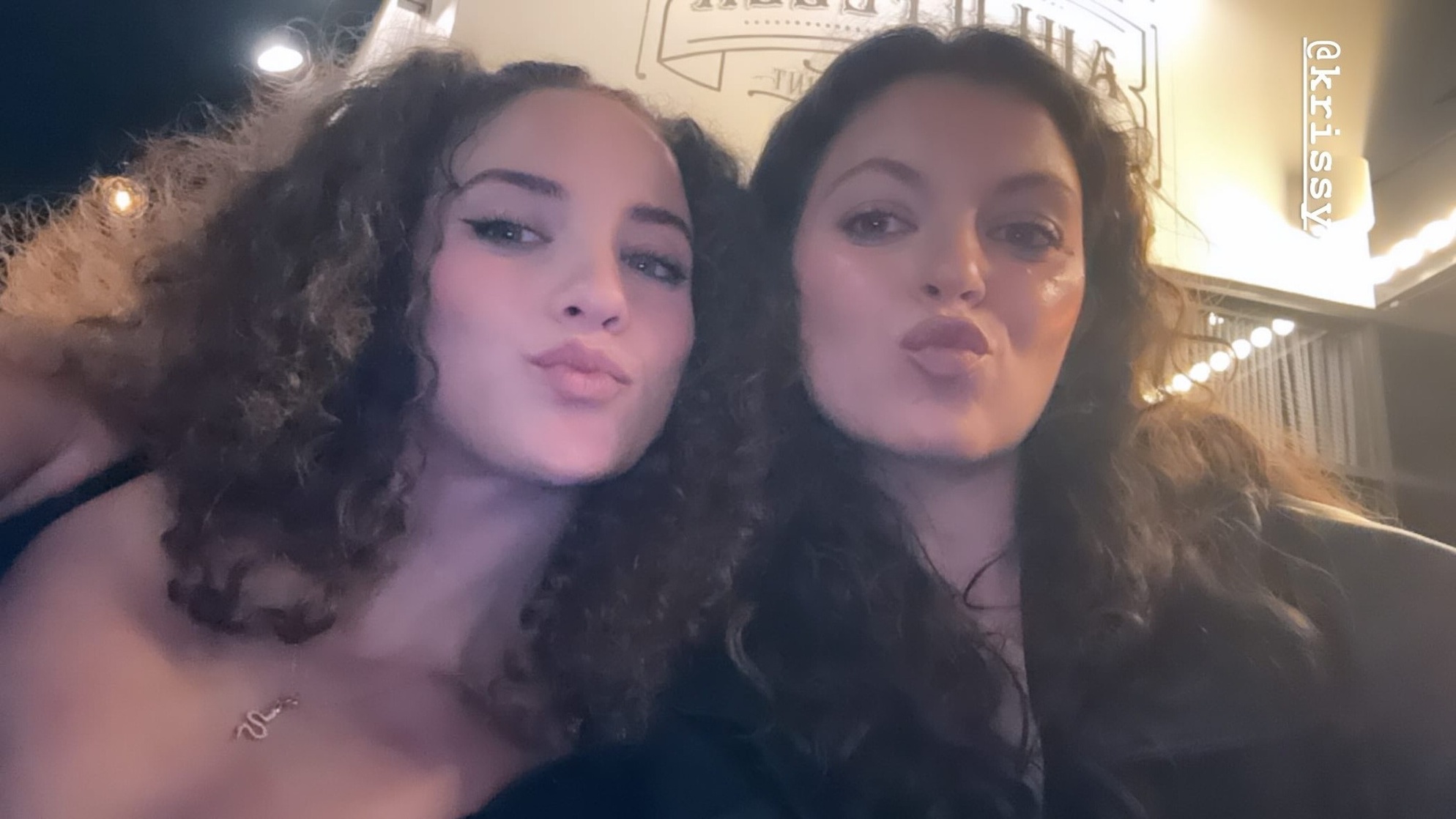 Sofie Dossi