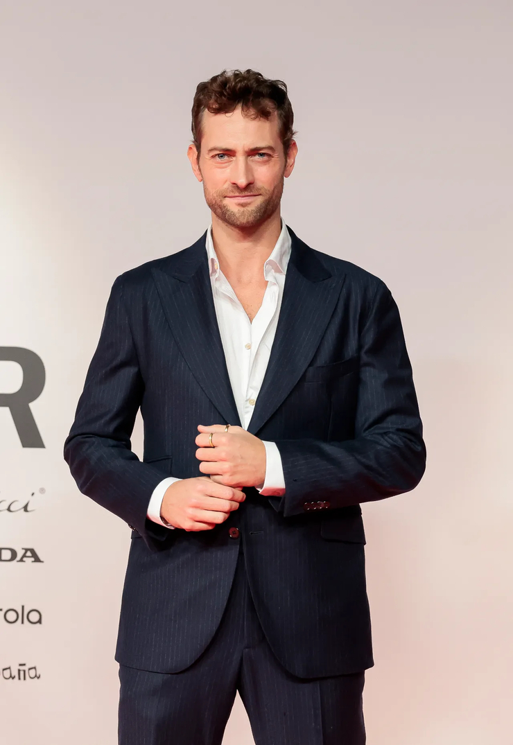 Picture Of Peter Vives