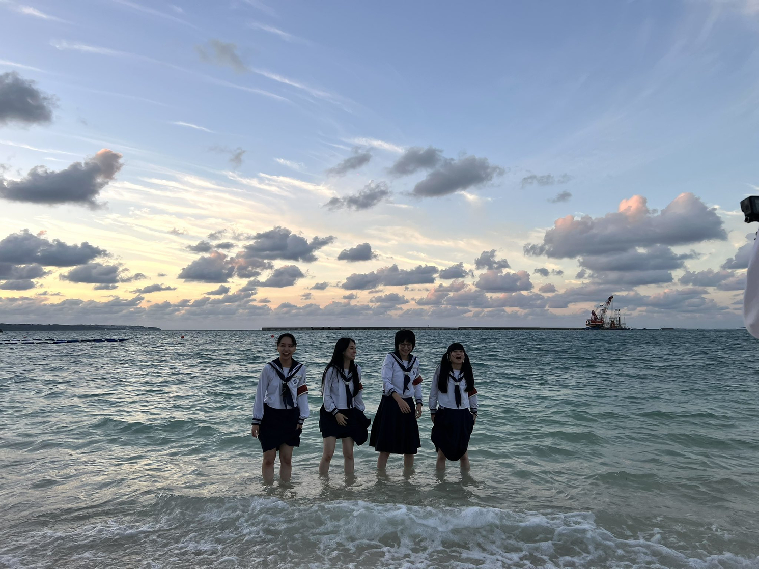 Atarashii Gakko!