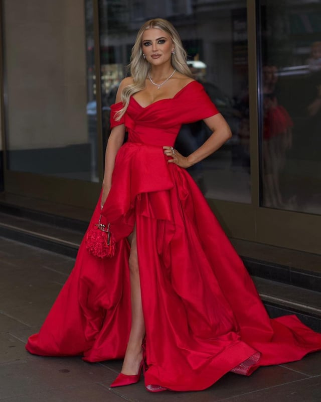 Lucy Fallon picture