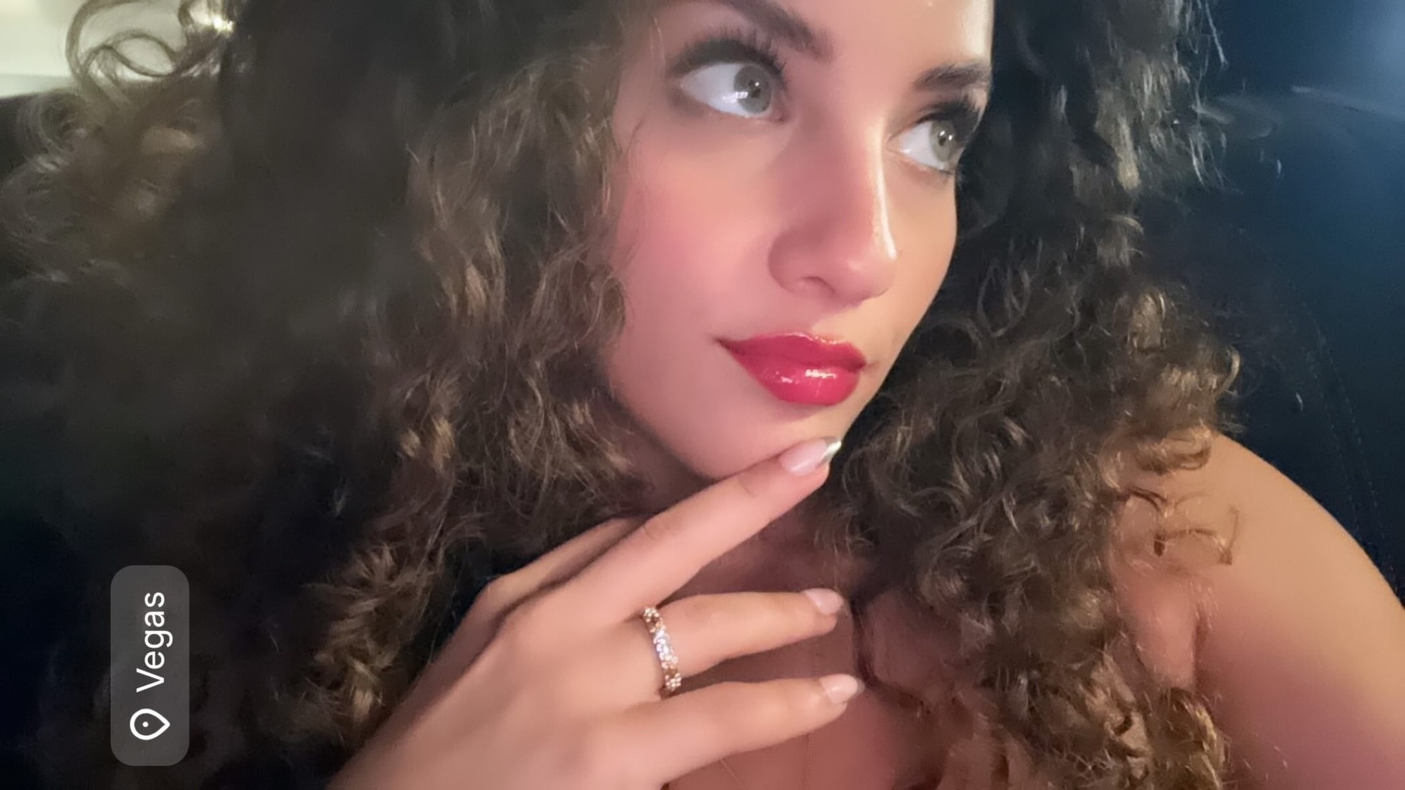 Sofie Dossi