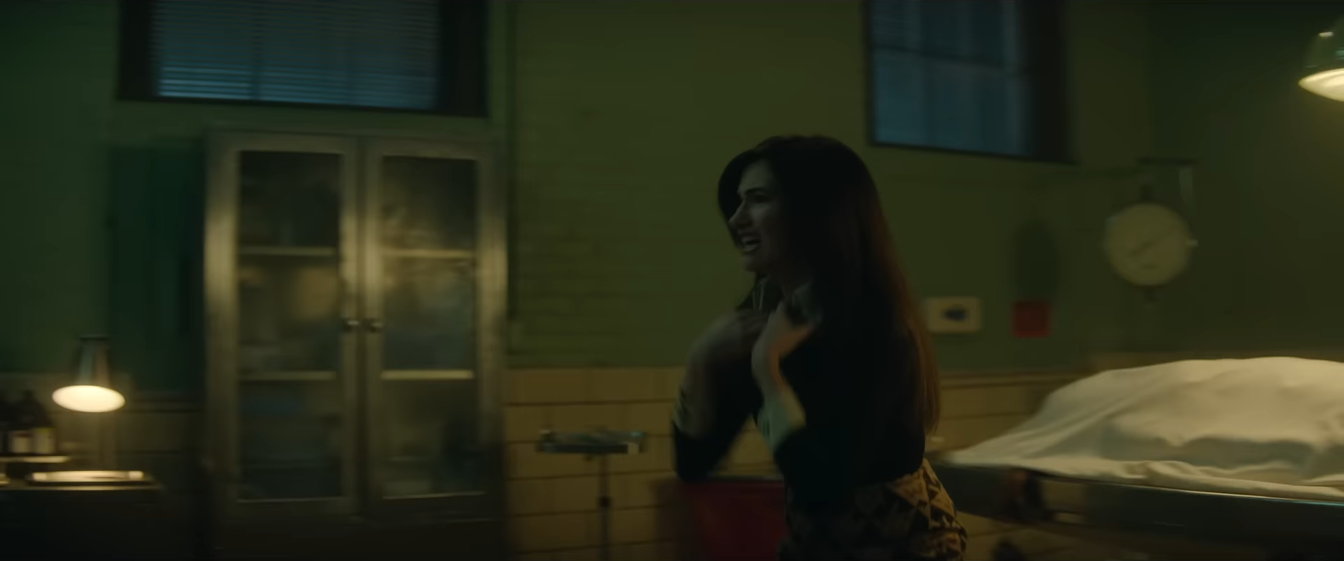 Agatha Harkness (Kathryn Hahn)
