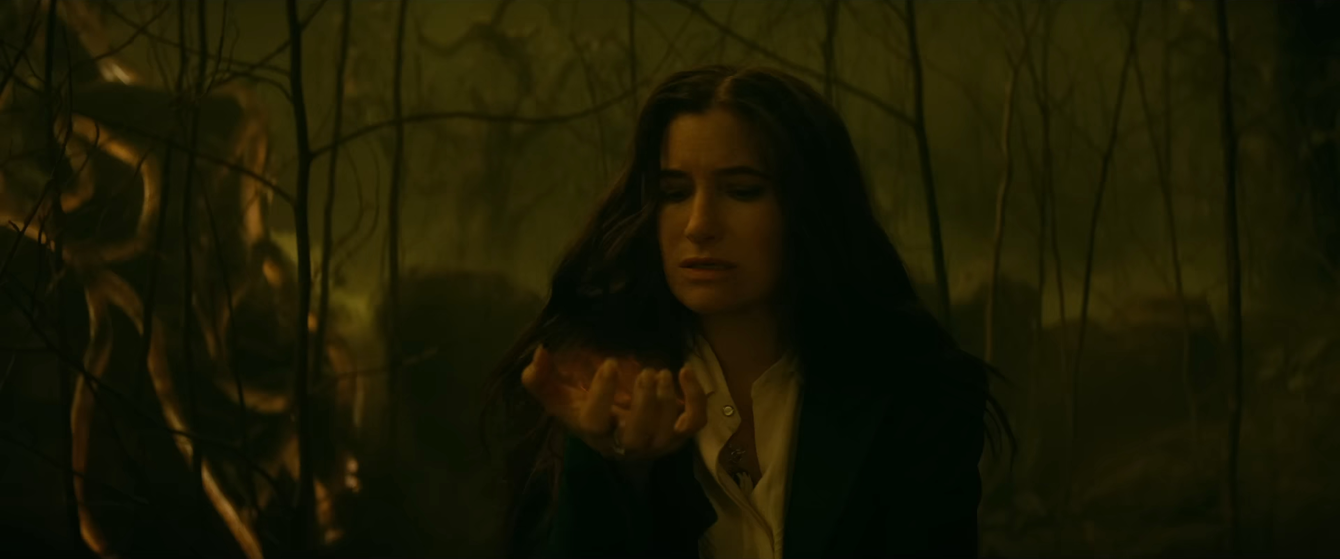 Agatha Harkness (Kathryn Hahn)