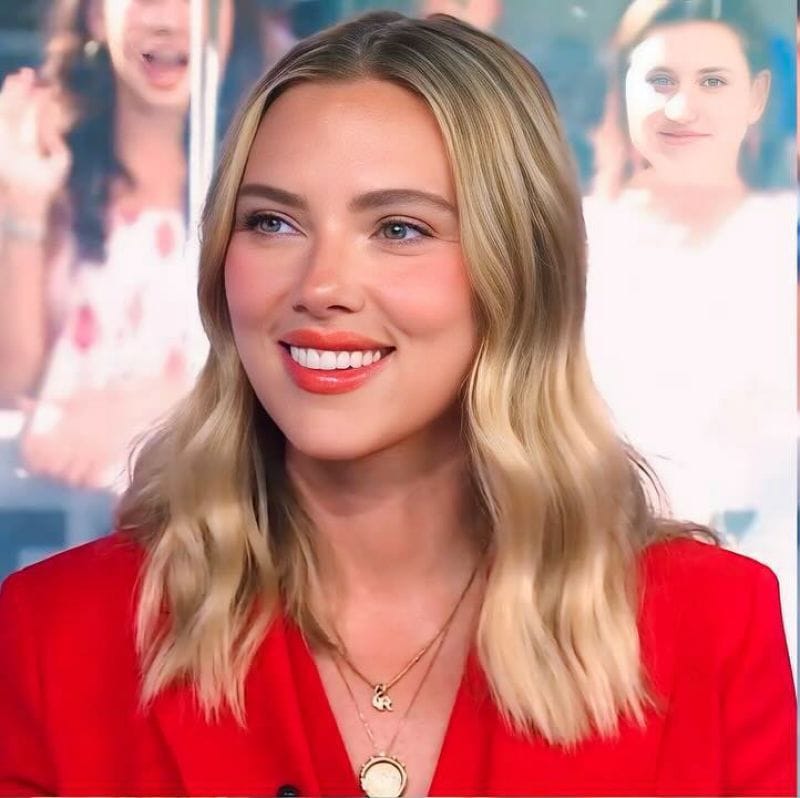 Scarlett Johansson Scarlett Johansson