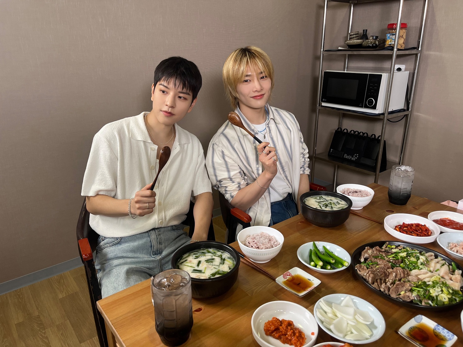 Stray Kids