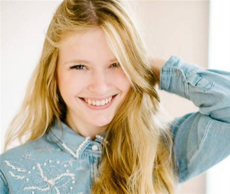 Camille Razat
