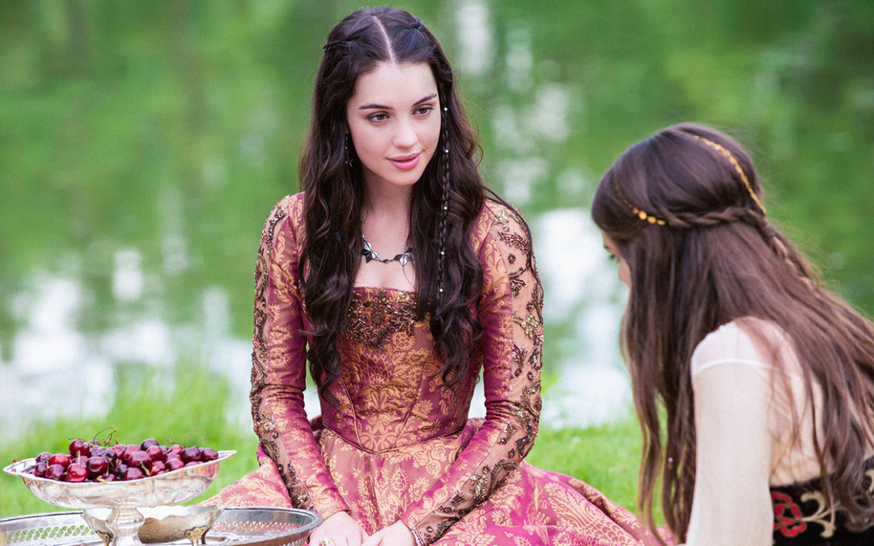 Mary Stuart (Adelaide Kane)
