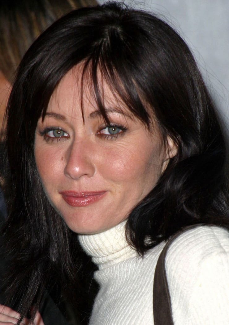 Shannen Doherty Eye Color Related Keywords & Suggestions - S