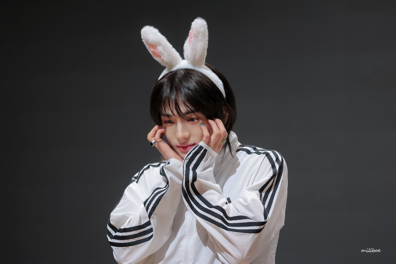 Hyun-Jin Hwang