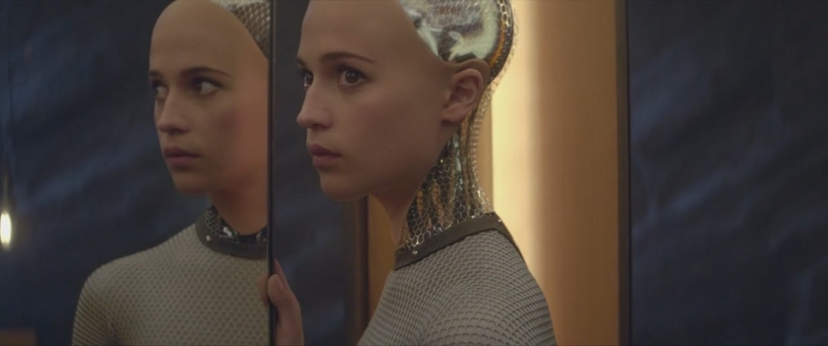 Alicia Vikander