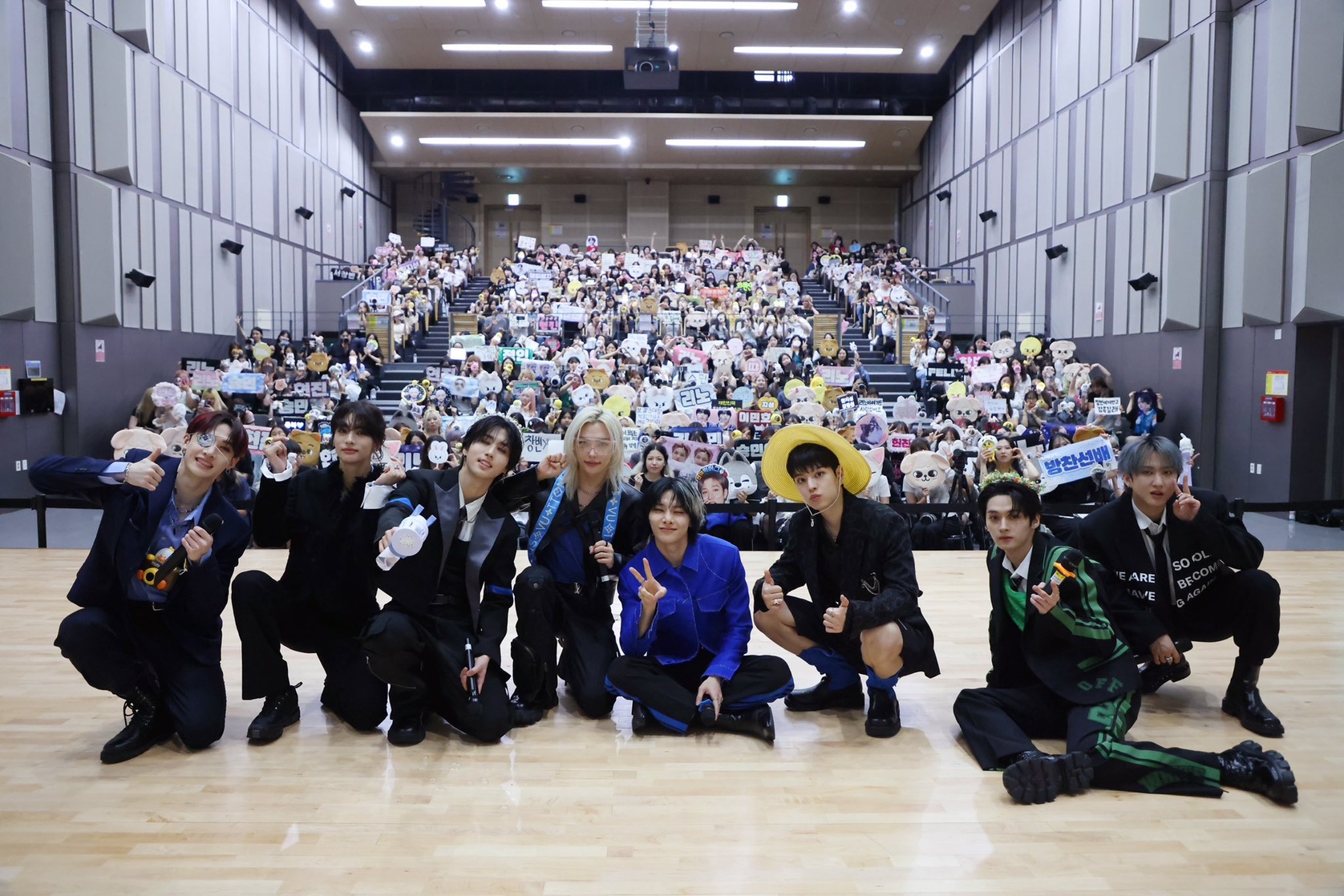 Stray Kids
