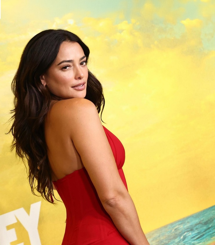 Picture of Natalie Martinez