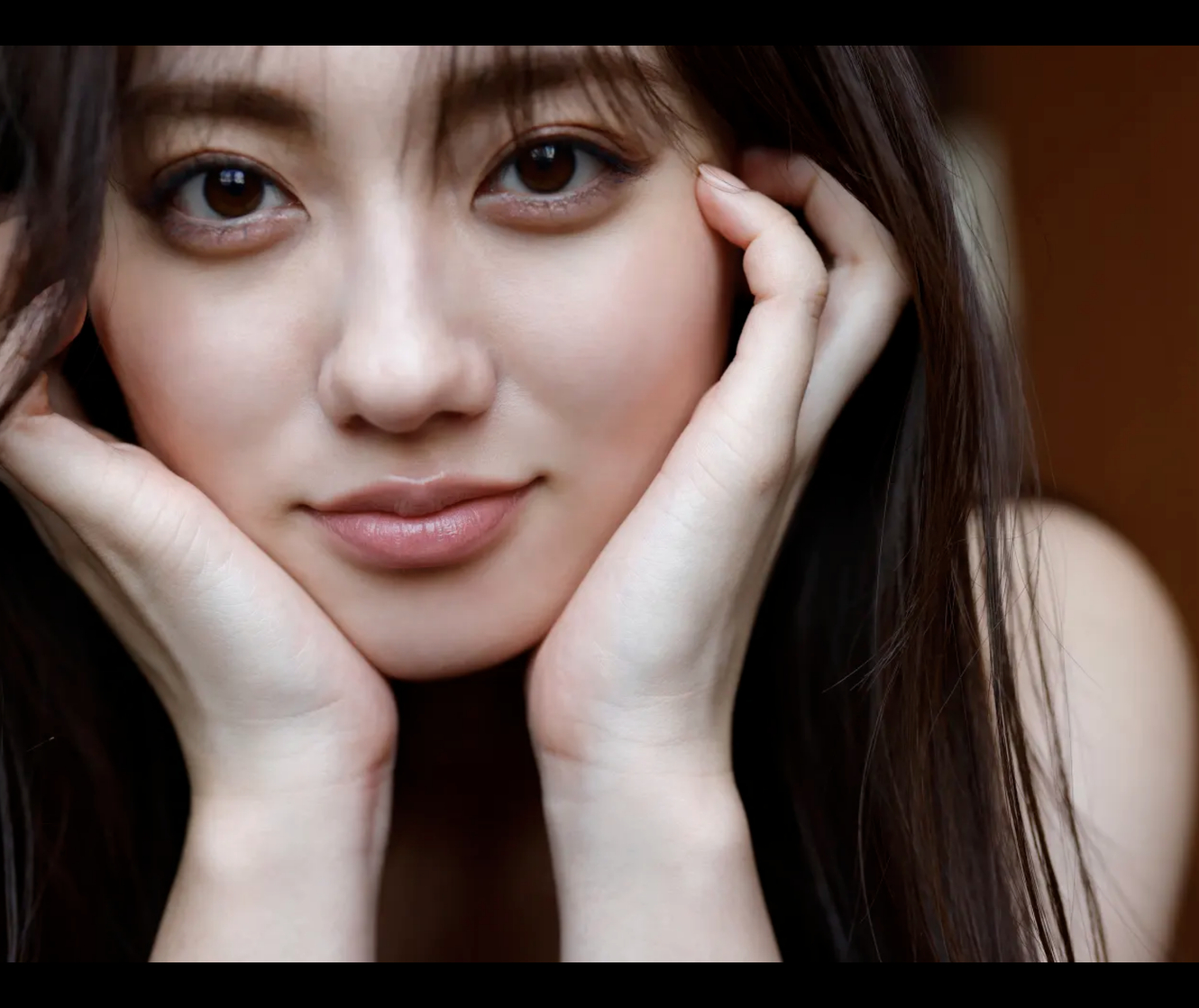 [FRIDAY Digital Photobook] Kazusa Okuyama - Secret meeting suite room (2021-03-12)