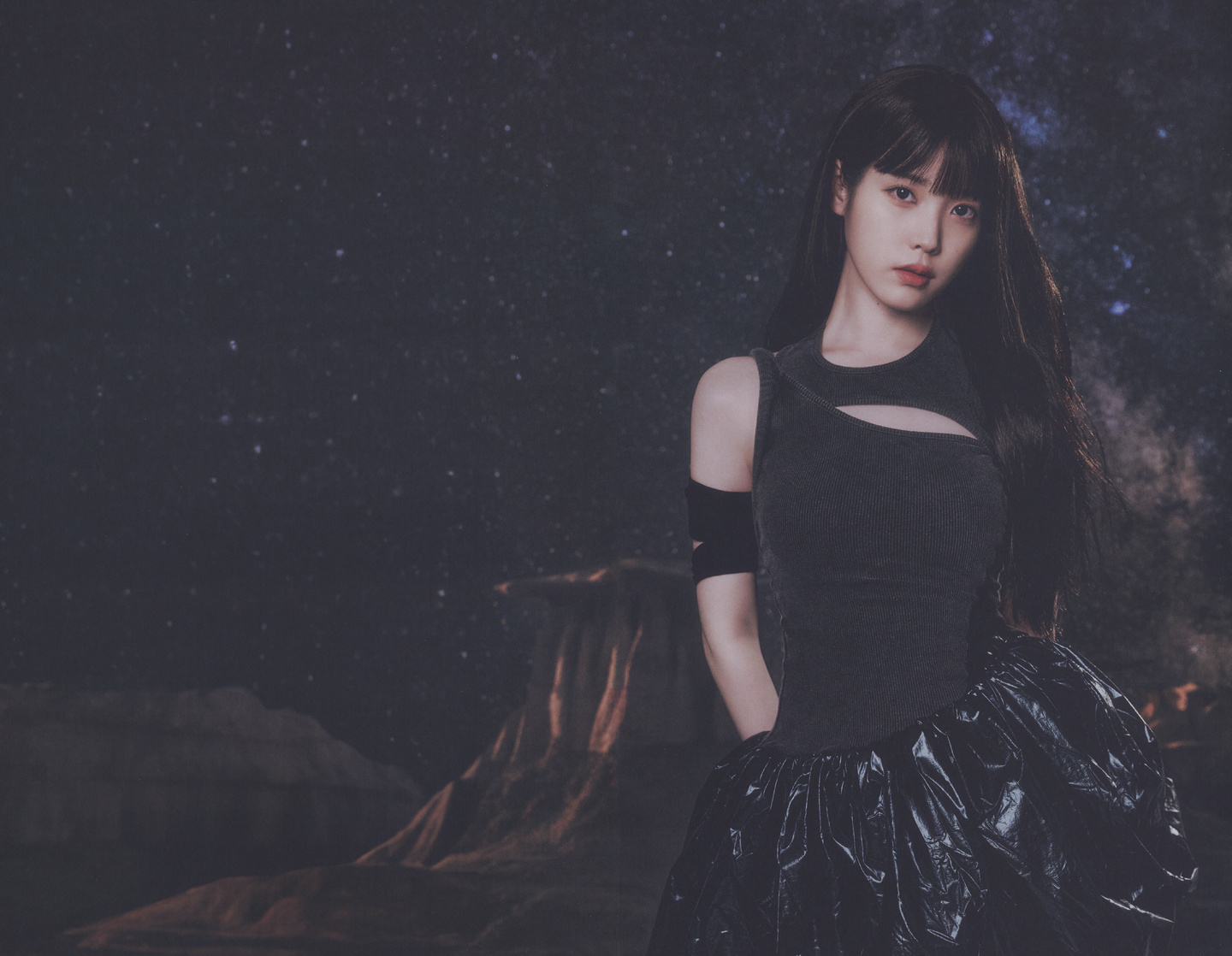 IU