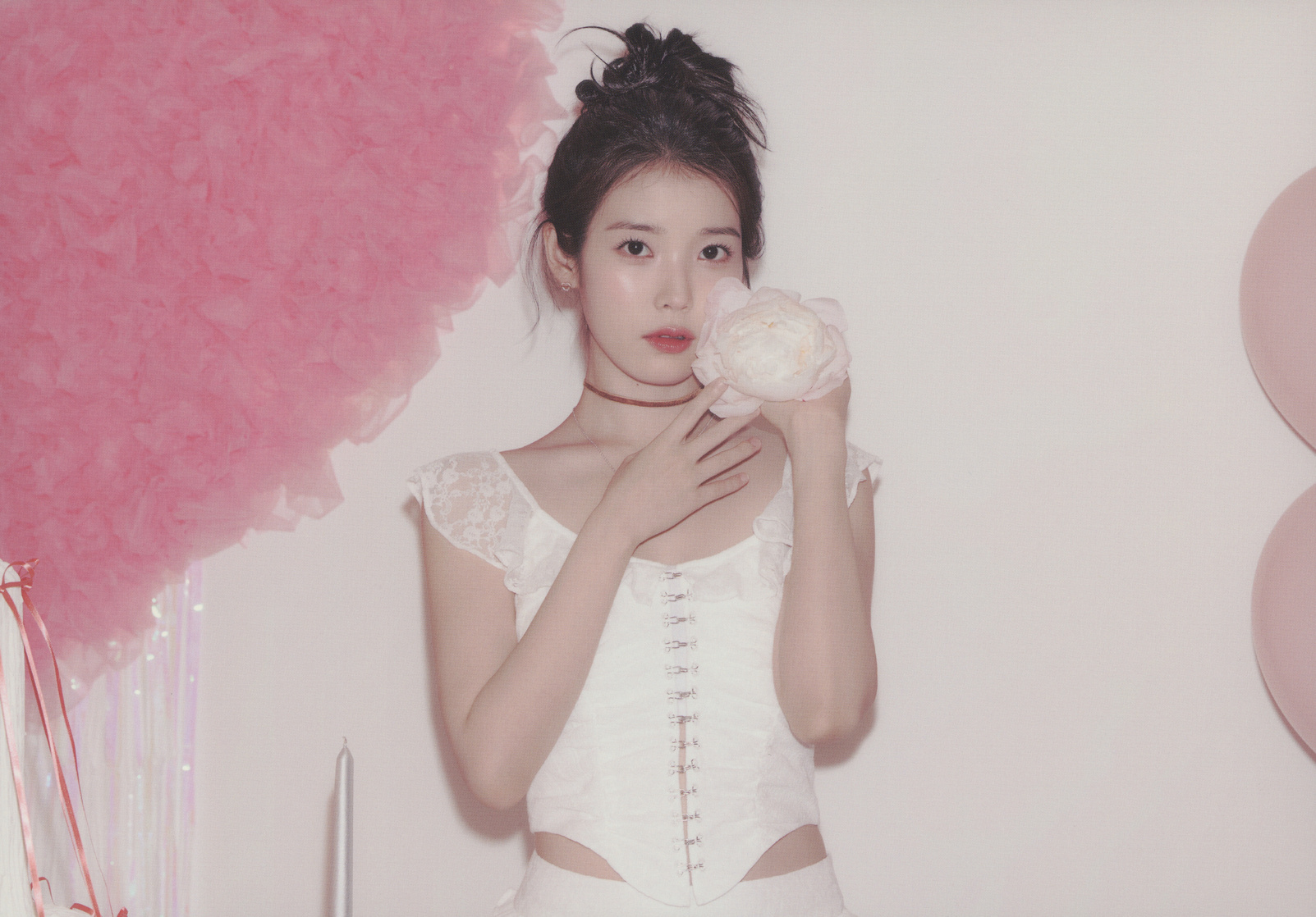 IU