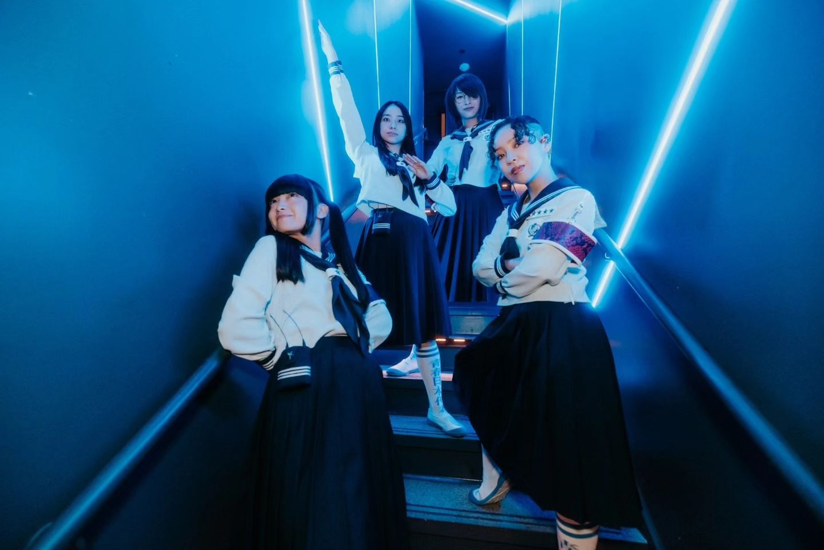 Atarashii Gakko Members 【ATARASHII GAKKO! パーカー】新しい学校の