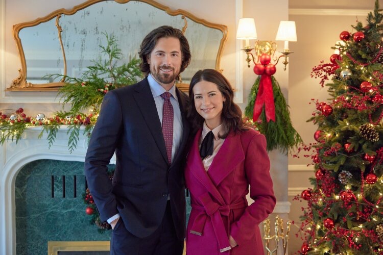 Holiday Crashers