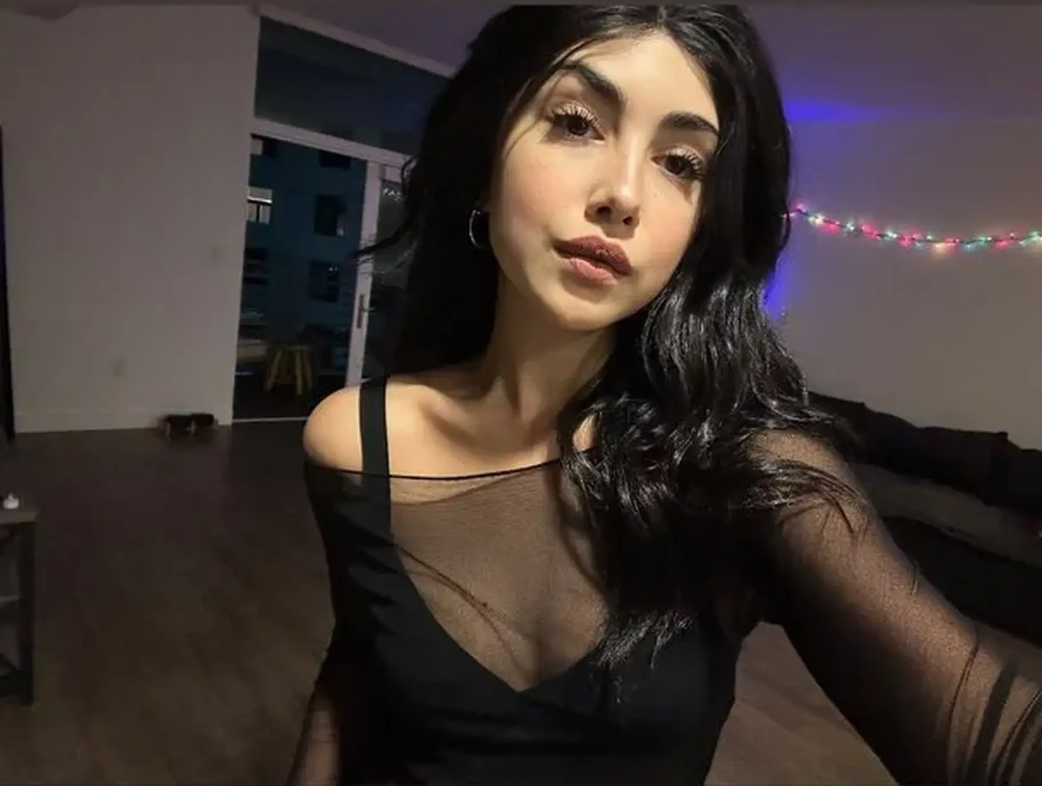Alexa Mansour Alexa Mansour