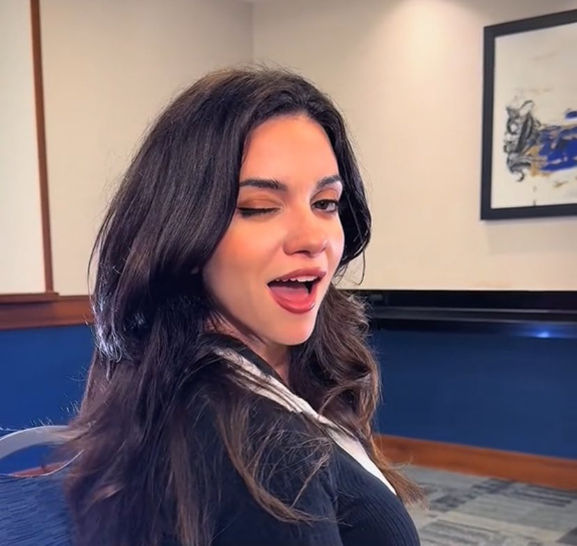 Lauren LaVera Lauren LaVera