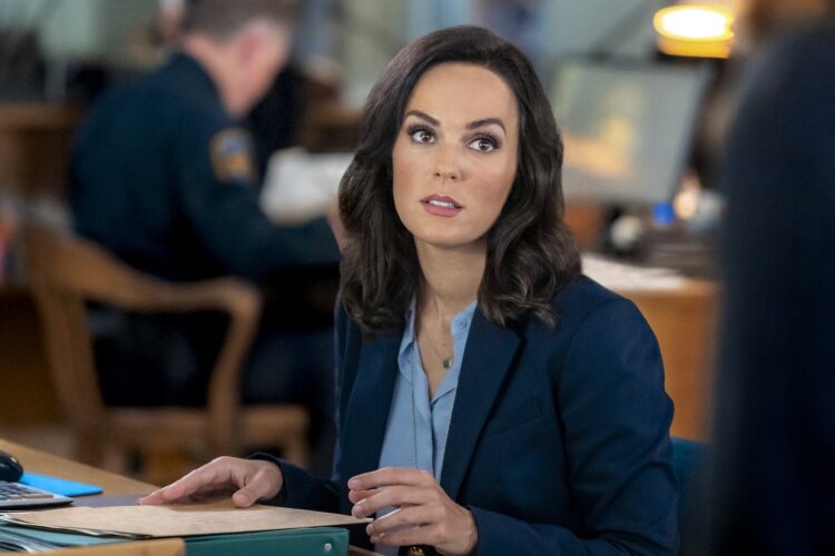 Erin Cahill