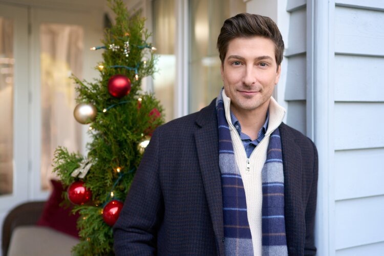 Santa Tell Me