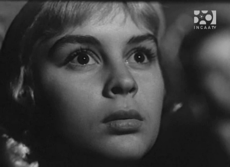 The House of the Angel (1957)