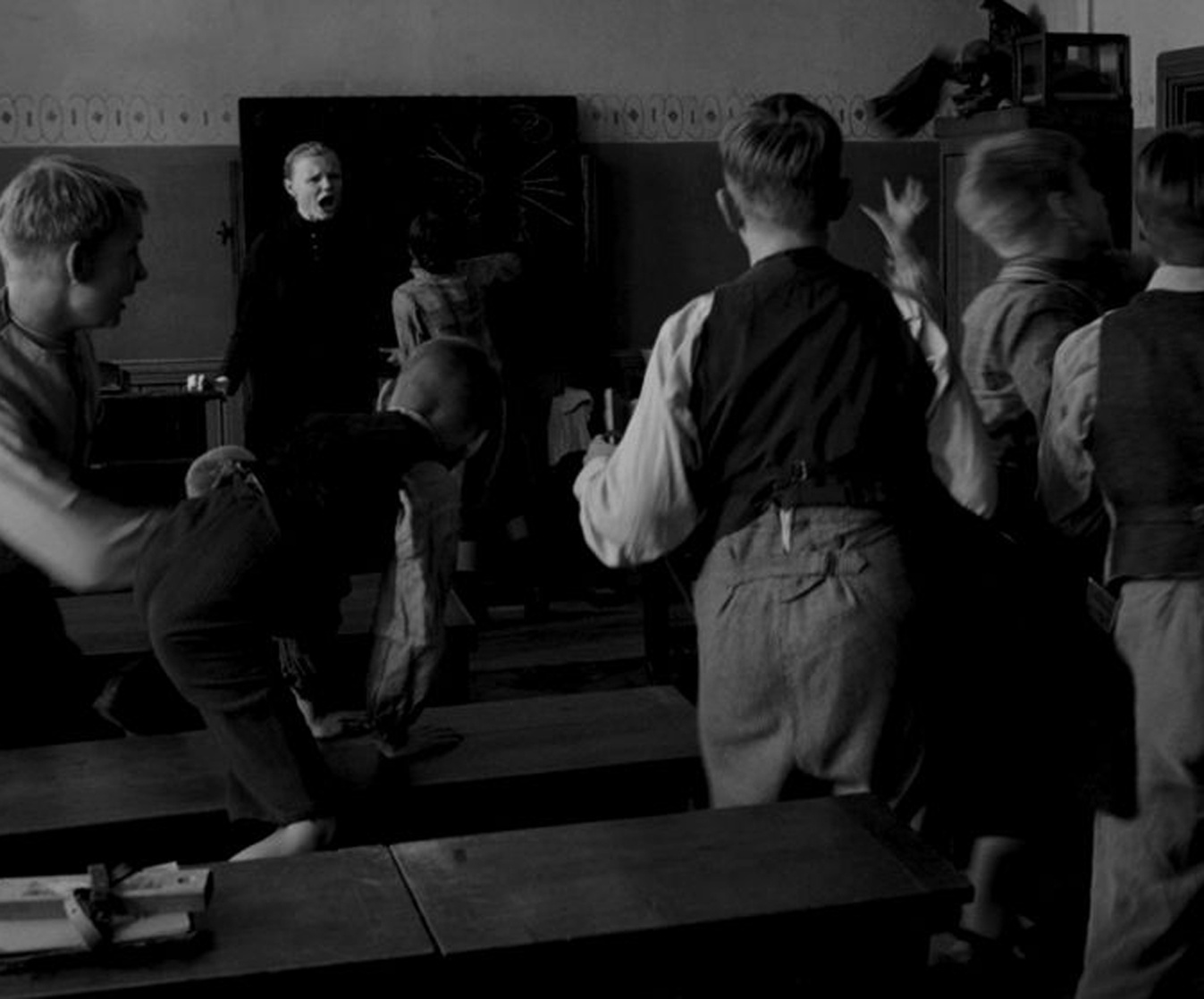 The White Ribbon (2009) The White Ribbon (2009)