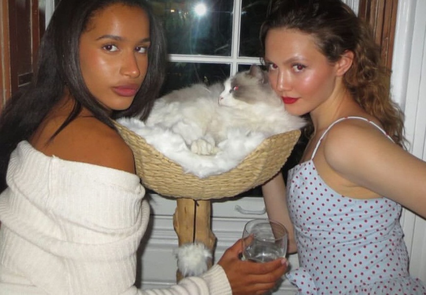 Iris Apatow